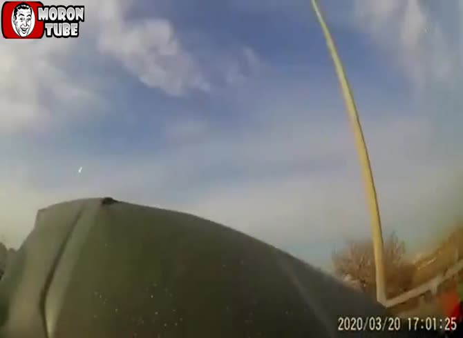 Video :He does not have a good ending to this roadrage